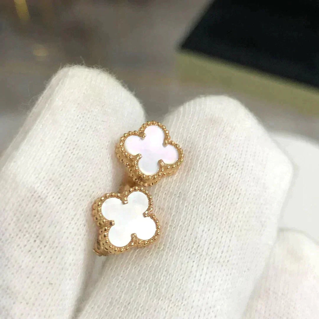 ¡®Imperial¡¯CLOVER MINI 9.5MM WHITE MOP EARRINGS