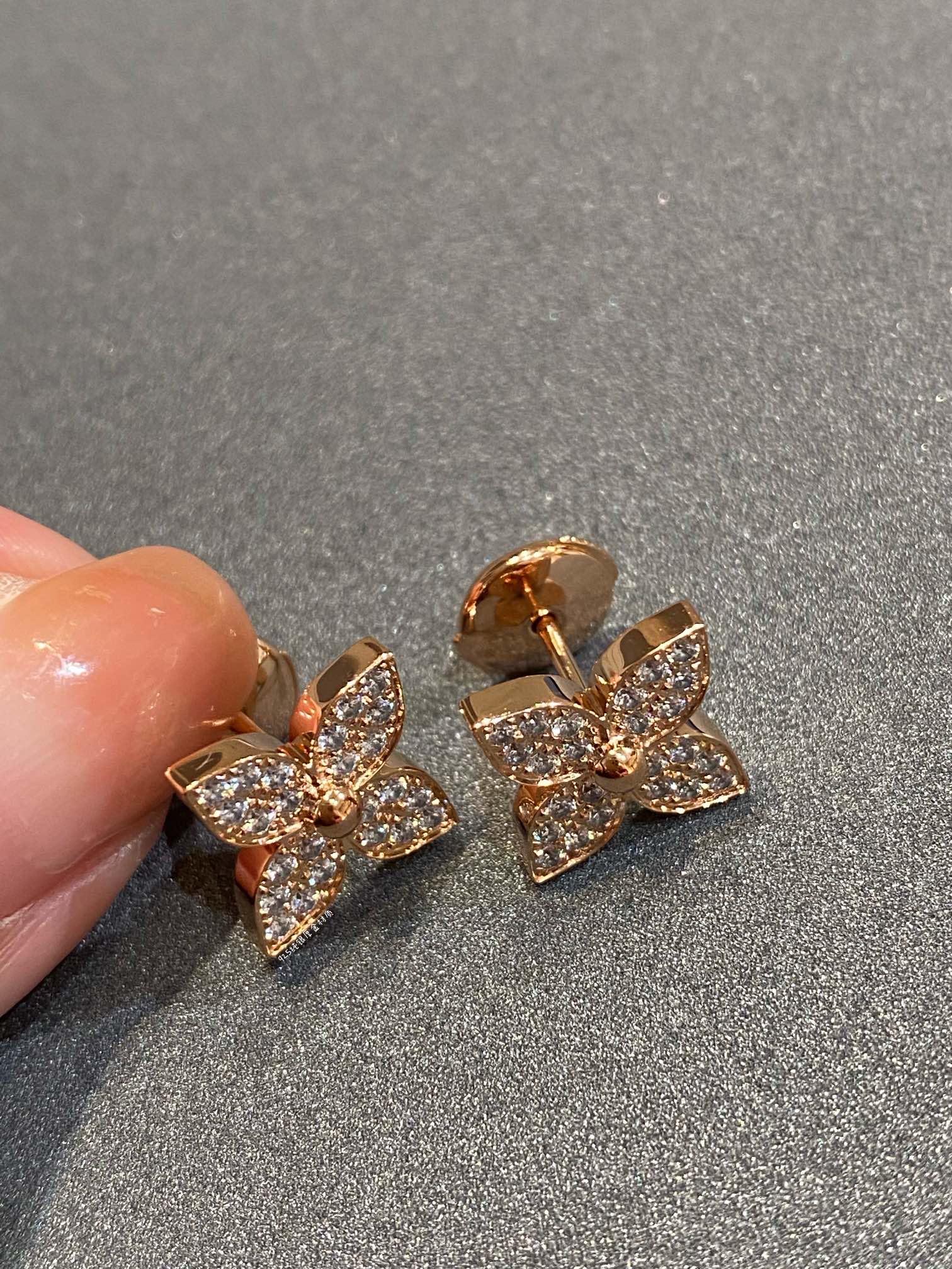 ¡®Imperial¡¯STAR DIAMOND EARRINGS
