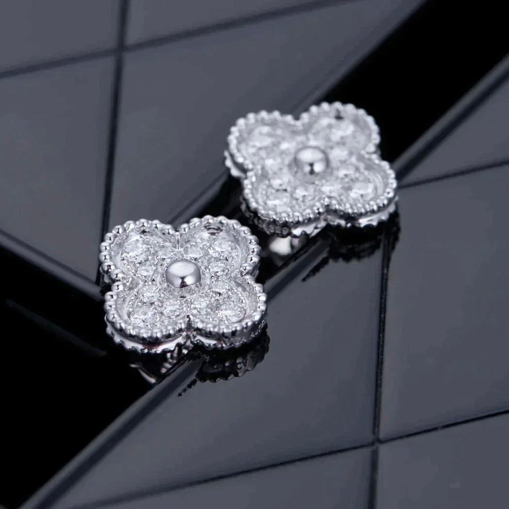 ¡®Imperial¡¯CLOVER 1 MOTIFS DIAMOND STUD EARRINGS SILVER