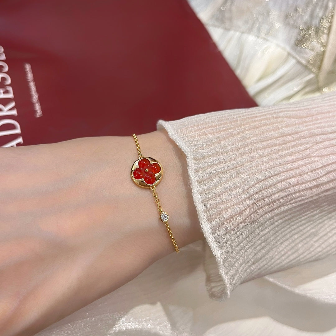 ¡®Imperial¡¯SUN PEDANT CARNELIAN BRACELET