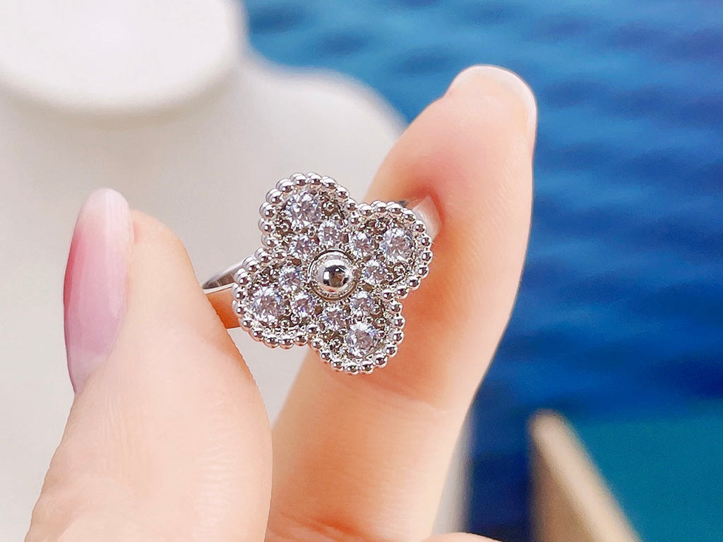 ¡®Imperial¡¯CLOVER DIAMOND RING