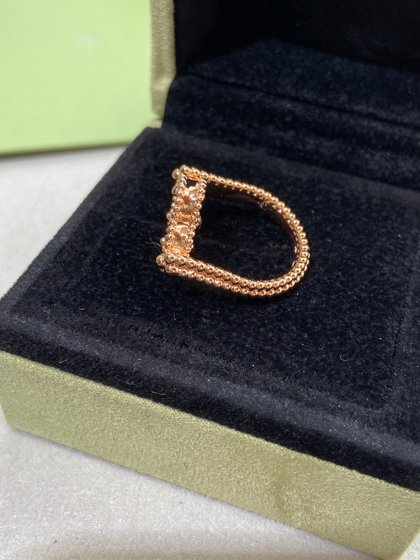 ¡®Imperial¡¯CLOVER RIVERSIBLE ROSE GOLD RING