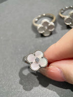 ¡®Imperial¡¯CLOVER SILVER MOP DIAMOND RING