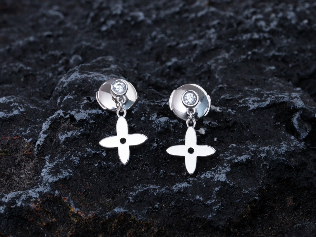 ¡®Imperial¡¯VIDYLLE SILVER DIAMOND MINI DROP EARRINGS