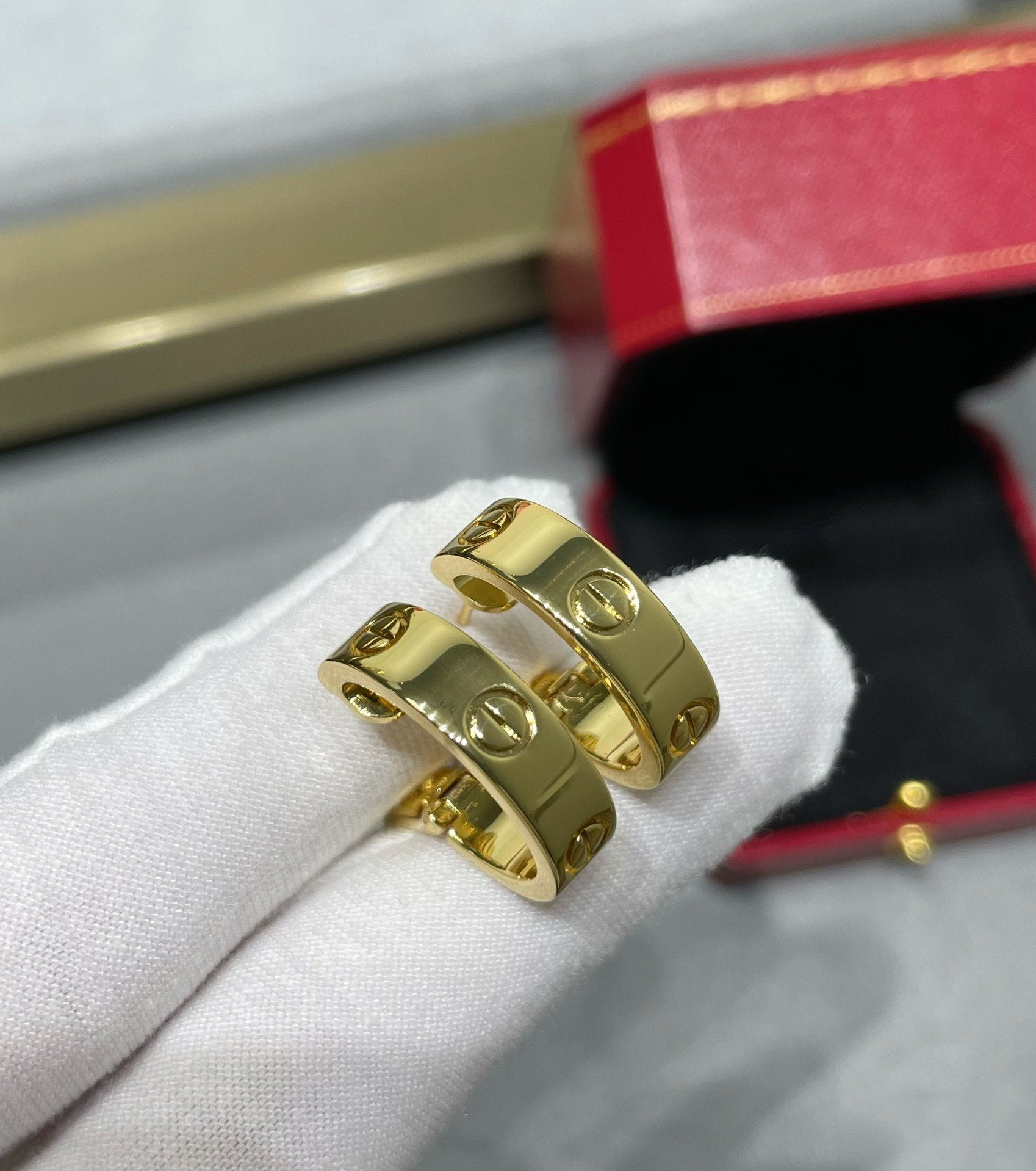 ¡®Imperial¡¯LOVE 5.5MM EARRINGS