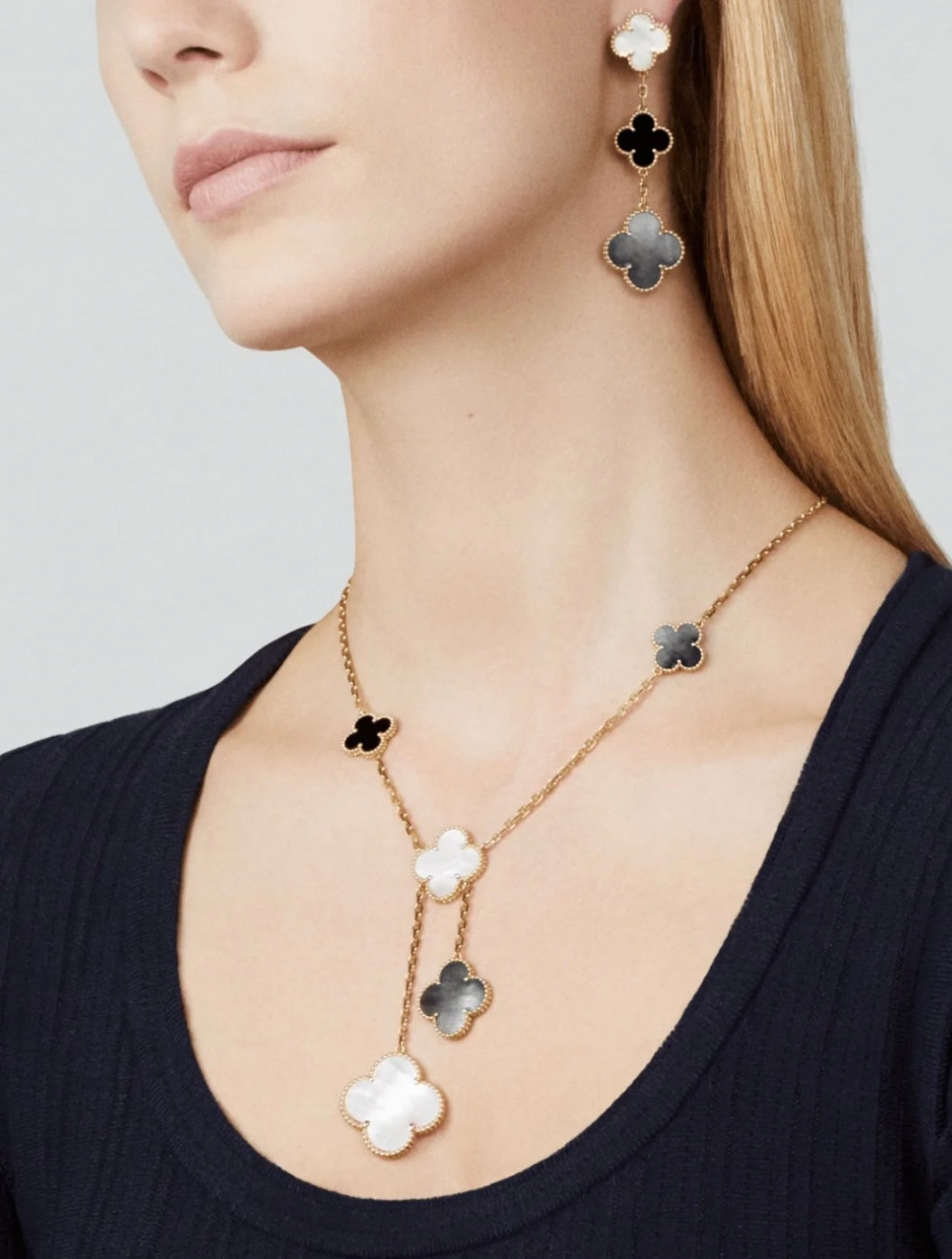 ¡®Imperial¡¯CLOVER 3 MOTIF MOP ONYX DARK MOP PINK GOLD EARRINGS