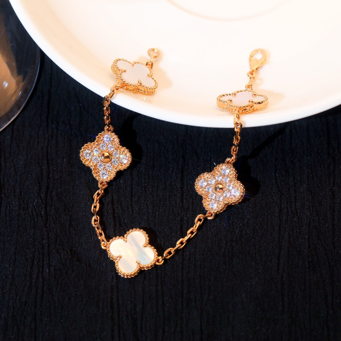 ¡®Imperial¡¯CLOVER BRACELET 5 MOTIF WHITE MOP DIAMOND