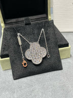 ¡®Imperial¡¯CLOVER 25MM LARGE PENDANT DIAMOND PAVED SILVER NECKLACE