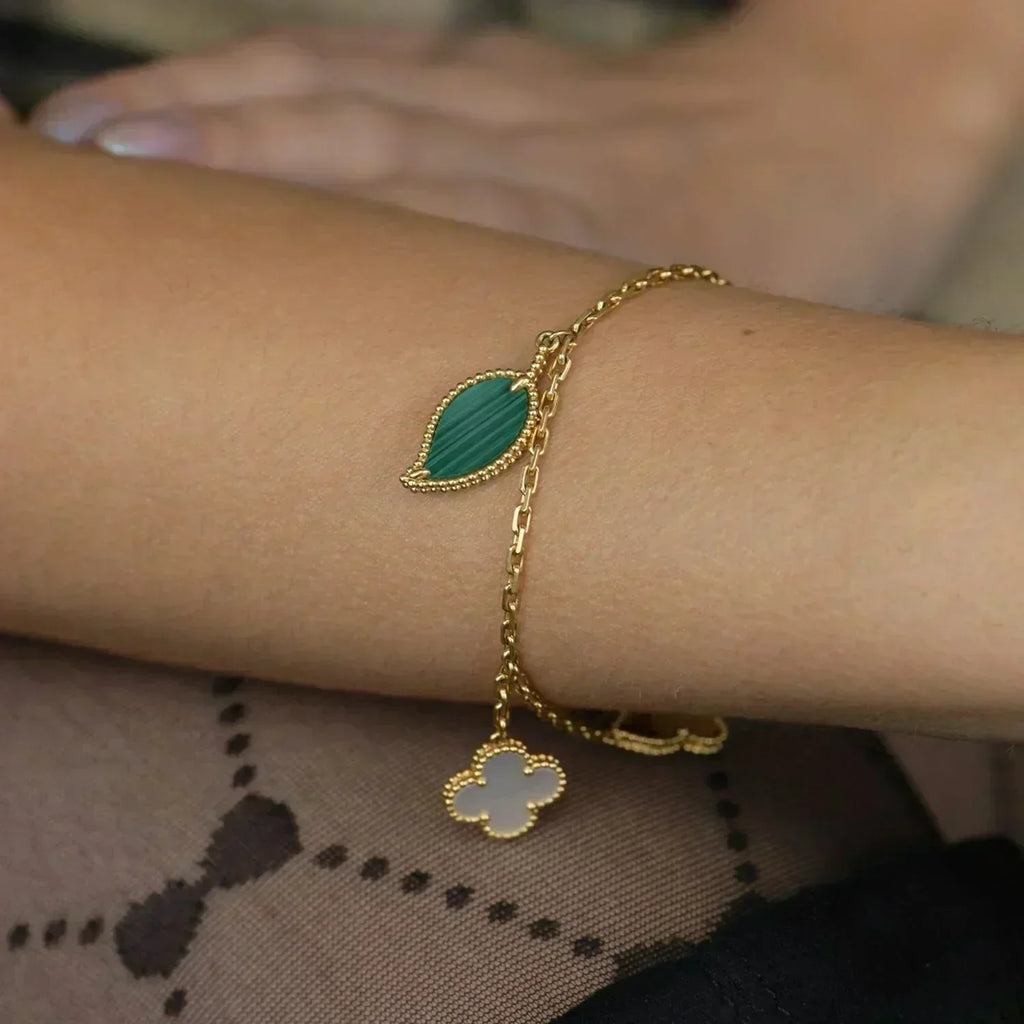 ¡®Imperial¡¯LUCKY SPRING 5 MOTIF GOLD BRACELET