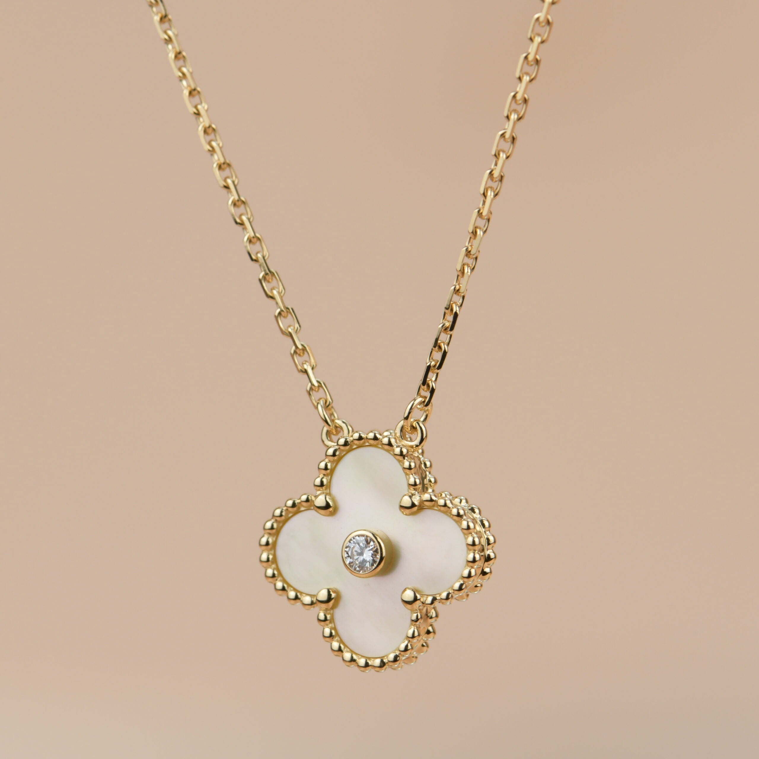 ¡®Imperial¡¯CLOVER 15MM DIAMOND GOLD MOTHER OF PEARL NECKLACE