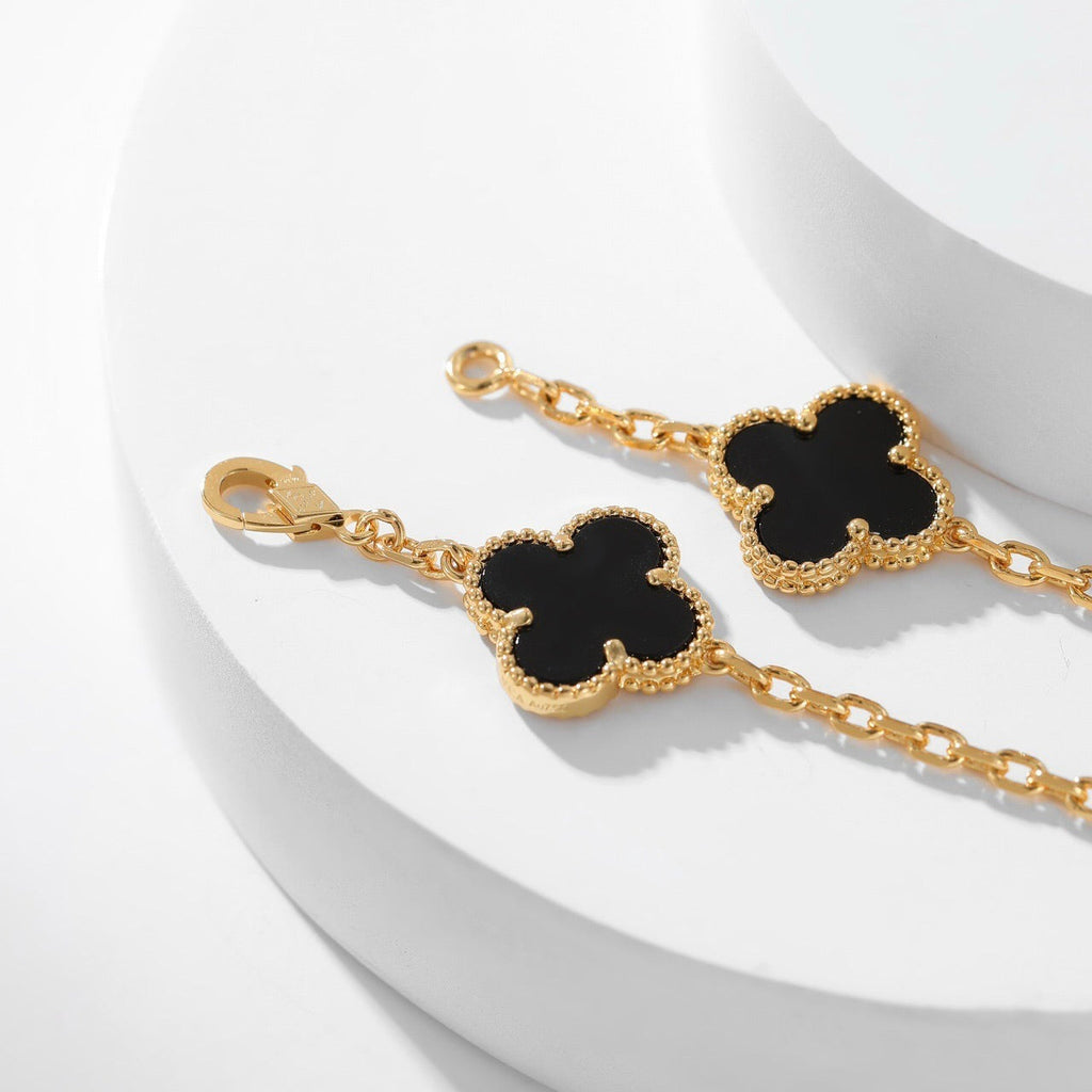 ¡®Imperial¡¯CLOVER 10 MOTIFS ONYX NECKLACE