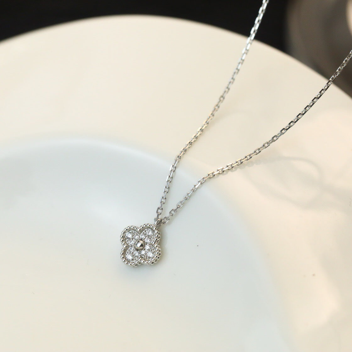 ¡®Imperial¡¯CLOVER MINI 9.5MM PENDANT DIAMOND NECKLACE