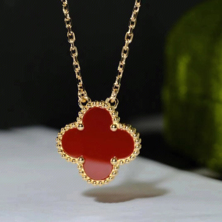 ¡®Imperial¡¯CLOVER 15MM CARNELIAN SINGLE FLOWER NECKLACE