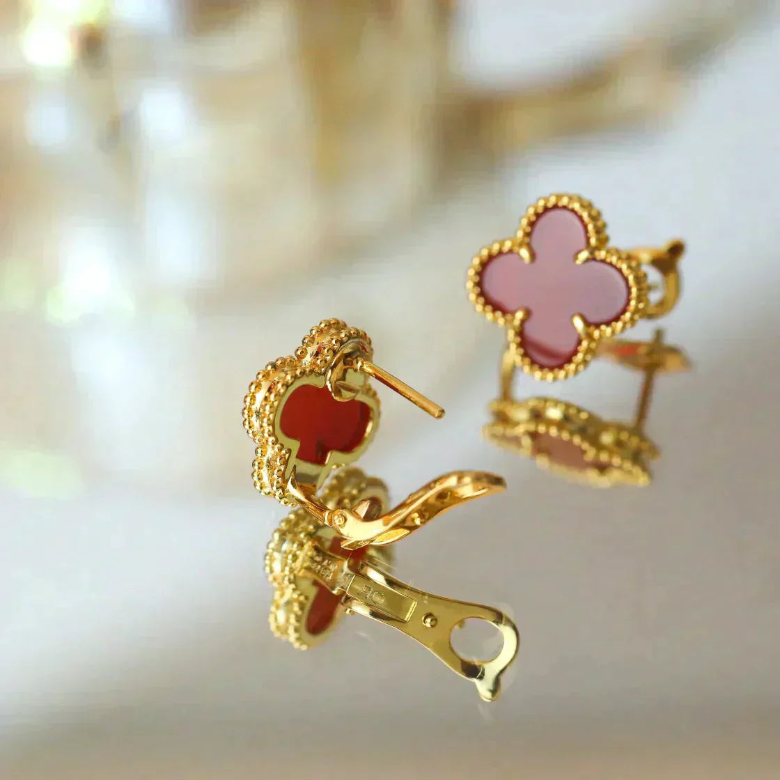 ¡®Imperial¡¯CLOVER MEDIUM 1 MOTIFS CARNELIAN  EARRINGS