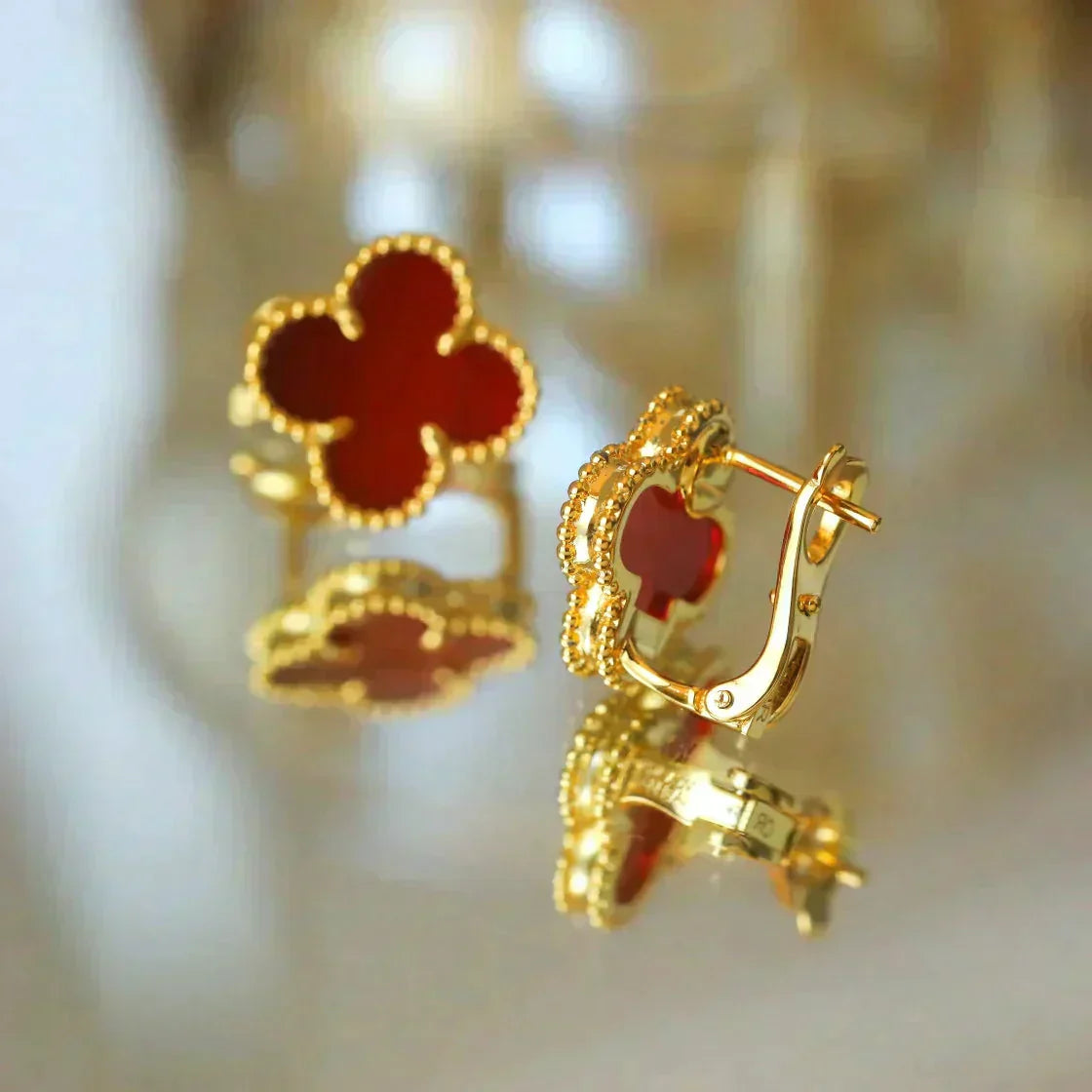 ¡®Imperial¡¯CLOVER MEDIUM 1 MOTIFS CARNELIAN  EARRINGS