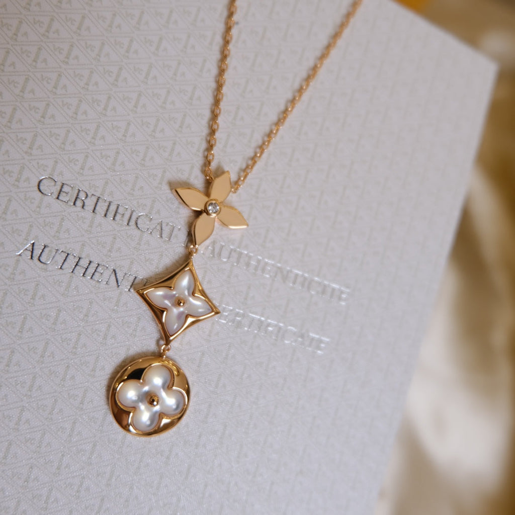 ¡®Imperial¡¯COLOR BLOSSOM LARIAT NECKLACE PINK GOLD WHITE MOTHER PEARL AND DIAMOND
