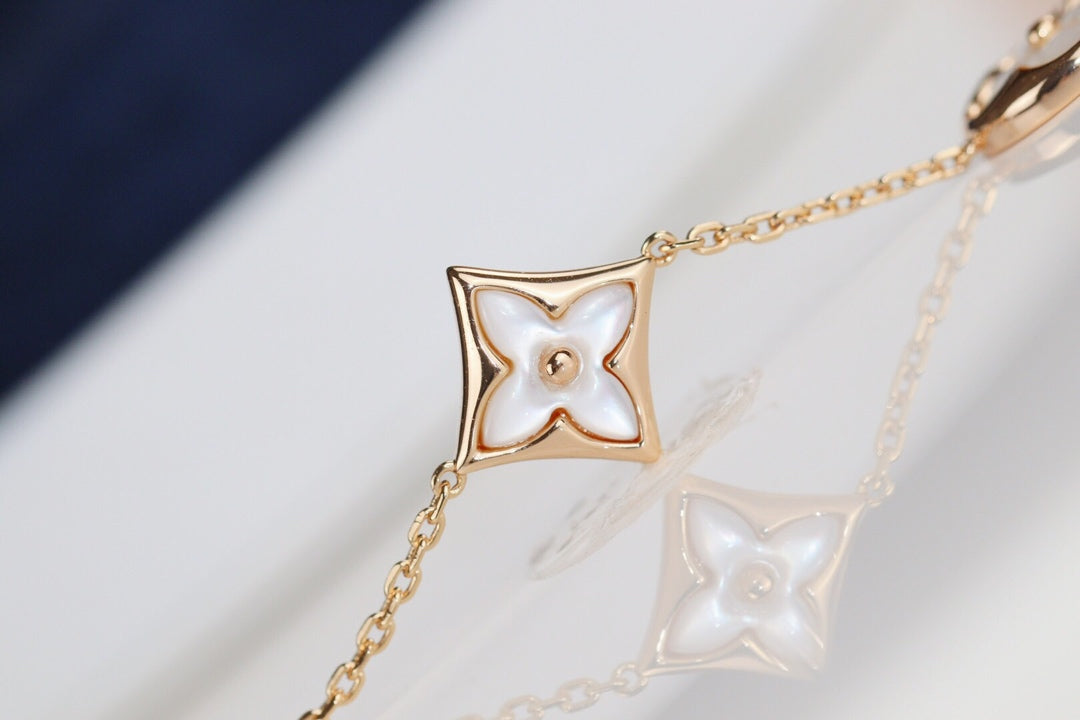 ¡®Imperial¡¯LEAF CLOVER BRACELET