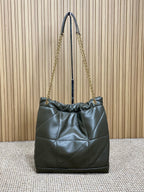 DRAWSTRING CHAIN STRAP SHOULDER BAG 39 IN DARK GREEN QUILTED CALFSKIN