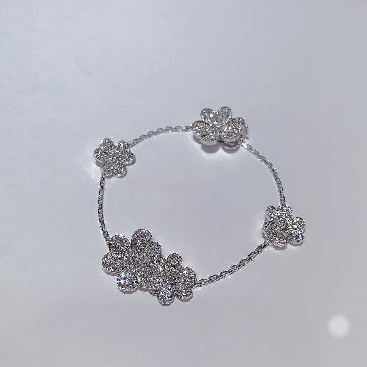 ¡®Imperial¡¯FRIVOLE SILVER 5 FLOWERS BRACELET
