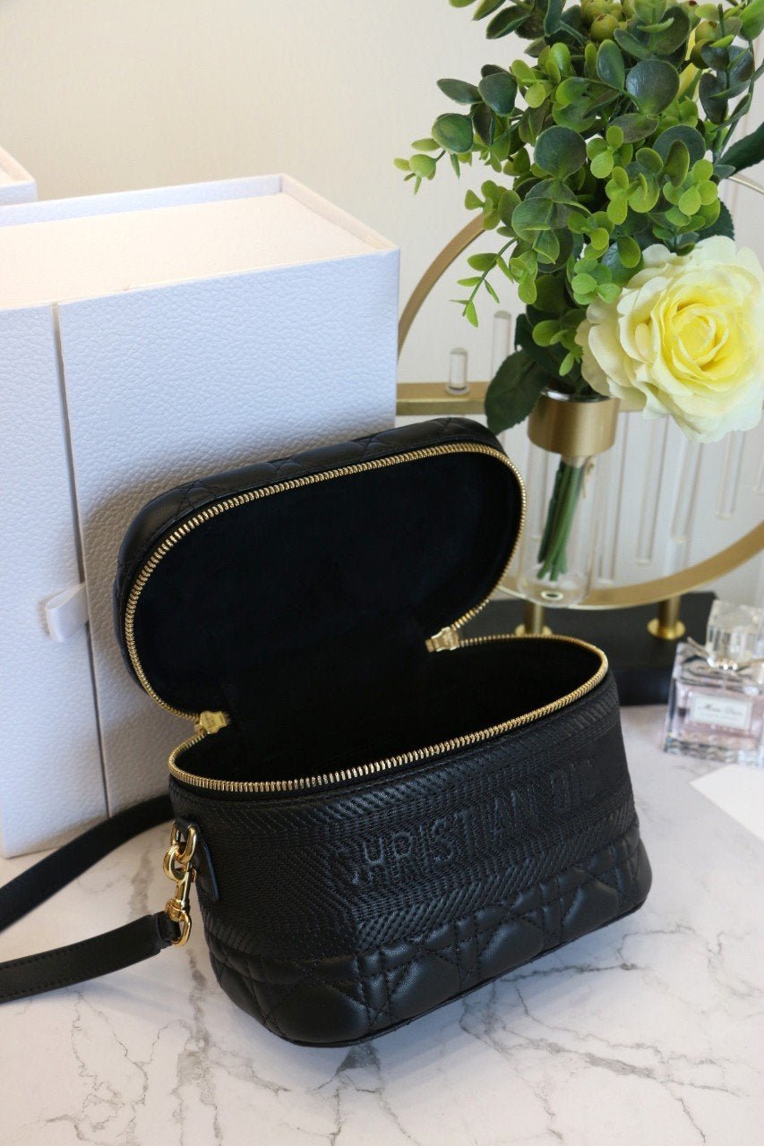 SMALL TRAVEL VANITY CASE BLACK LAMBSKIN